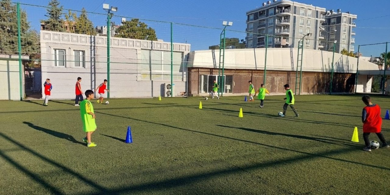 Başkan Erdem: “Eğitimde fırsat eşitliğini sağlayabilmek için kollarımızı sıvadık”