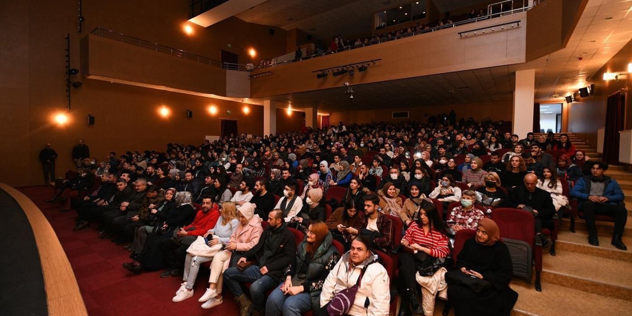 Pursaklar Belediyesi vatandaşları sanatla buluşturdu