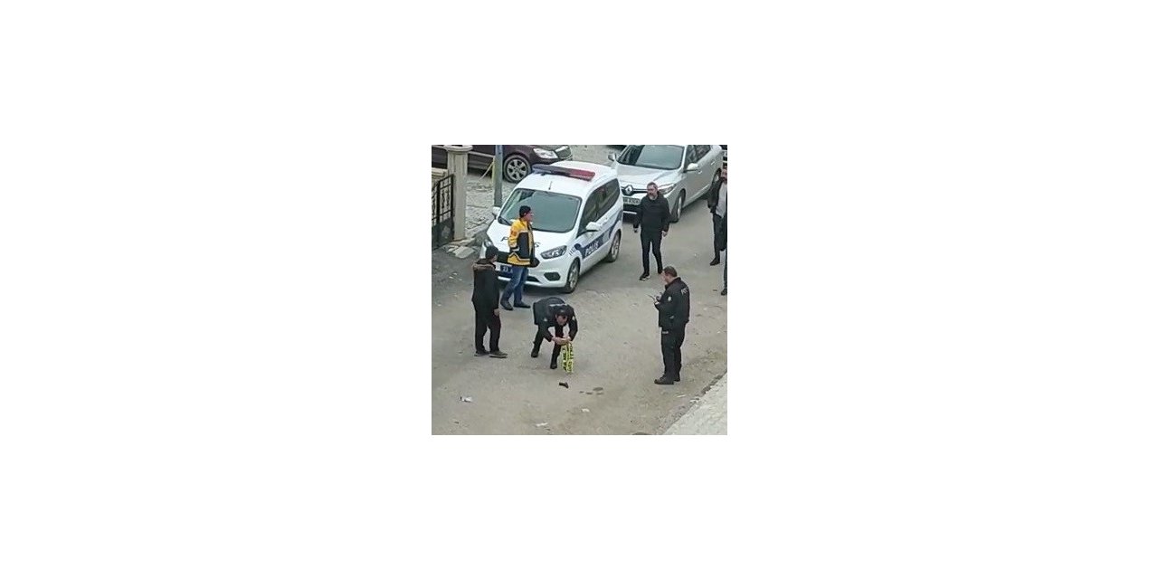 İcra yolu ile evi boşaltılan kiracı mahallede terör estirdi