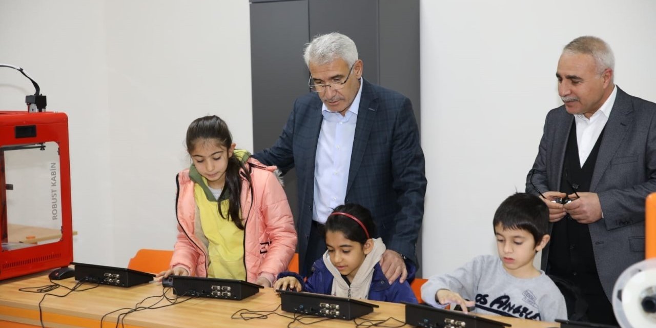 Güder, geleceğin bilim ve teknoloji yıldızlarıyla buluştu