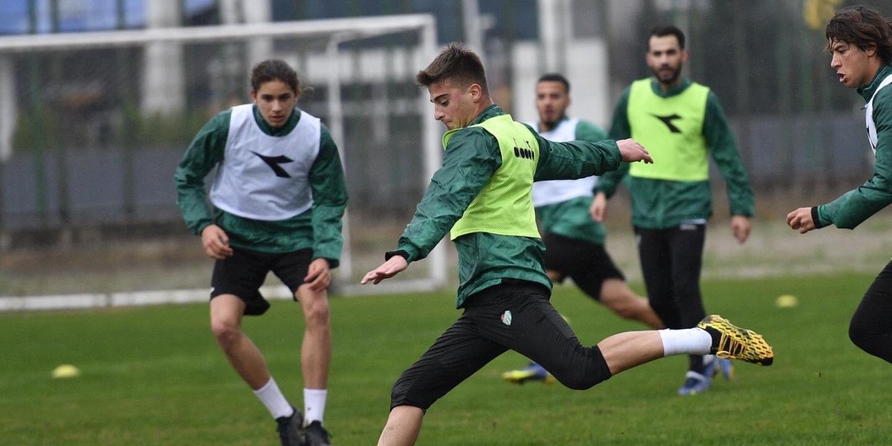 Bursaspor’da mesai başlıyor