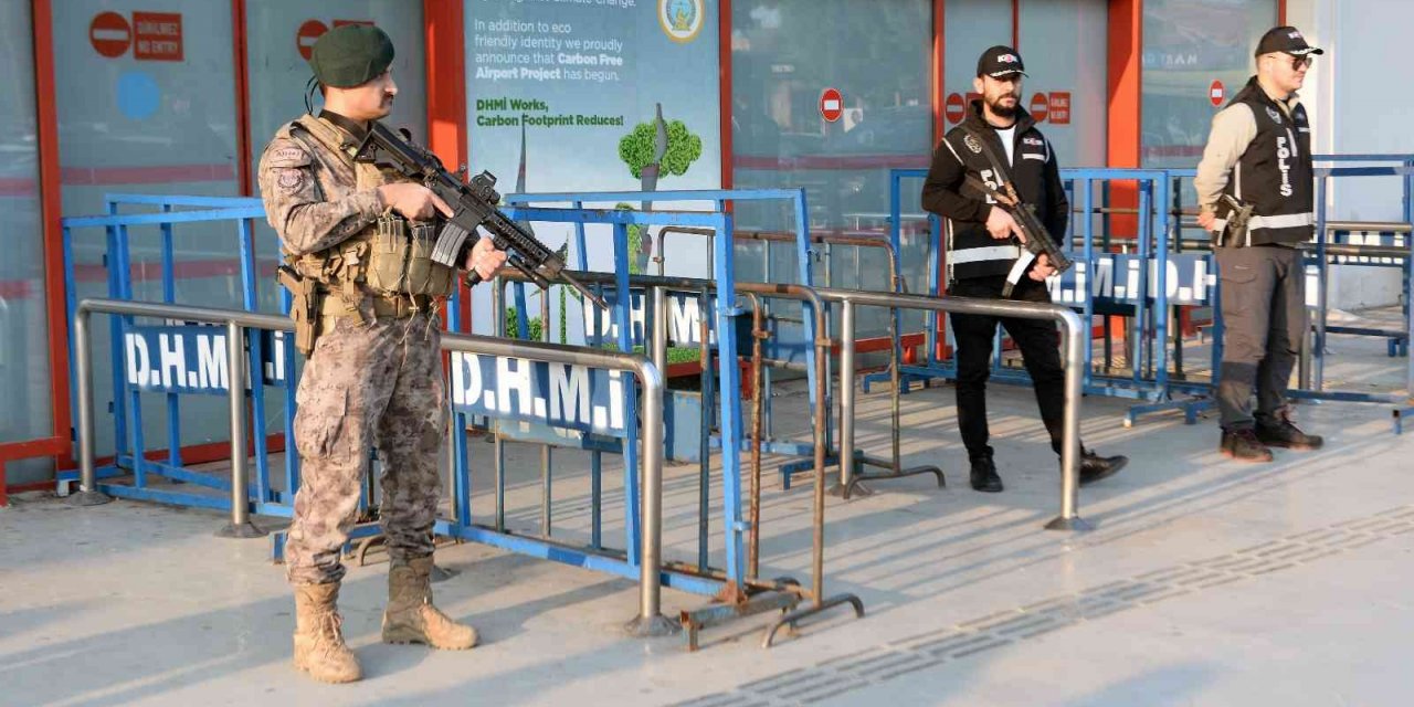 4 cinayete karışan çete lideri Adana’ya getirildi