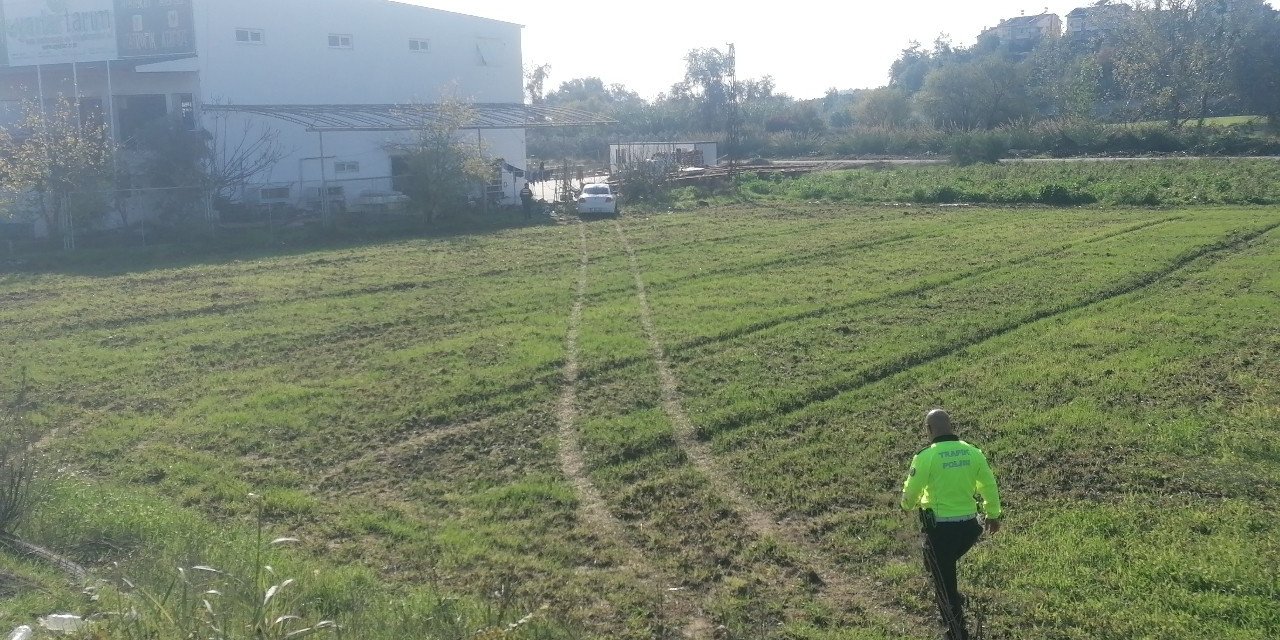 Araç kullanırken kalp krizi geçirdi, kaldırıldığı hastanede hayatını kaybetti