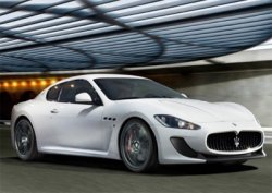 Maserati’den 450 beygirlik canavar
