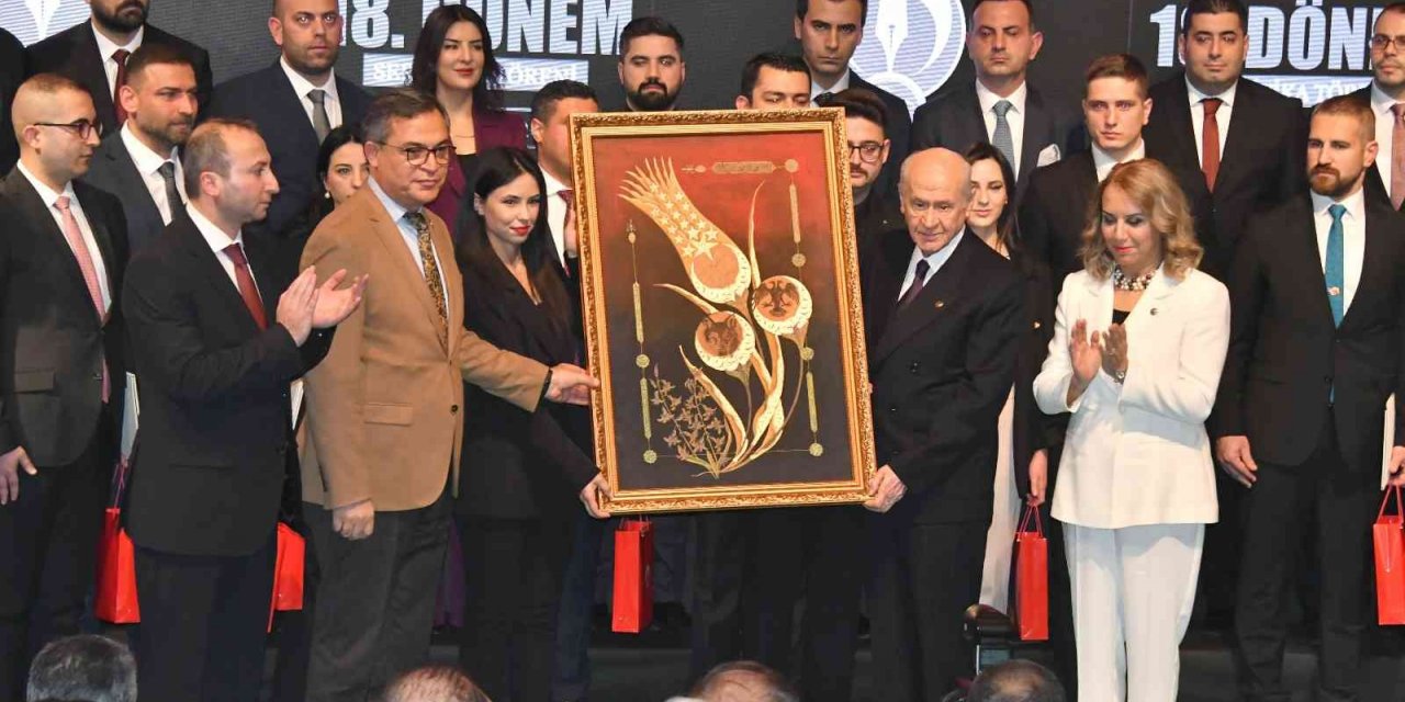 Devlet Bahçeli: "Cumhur İttifakı ve Cumhurbaşkanlığı Hükümet Sisteminin devamından yanayız"