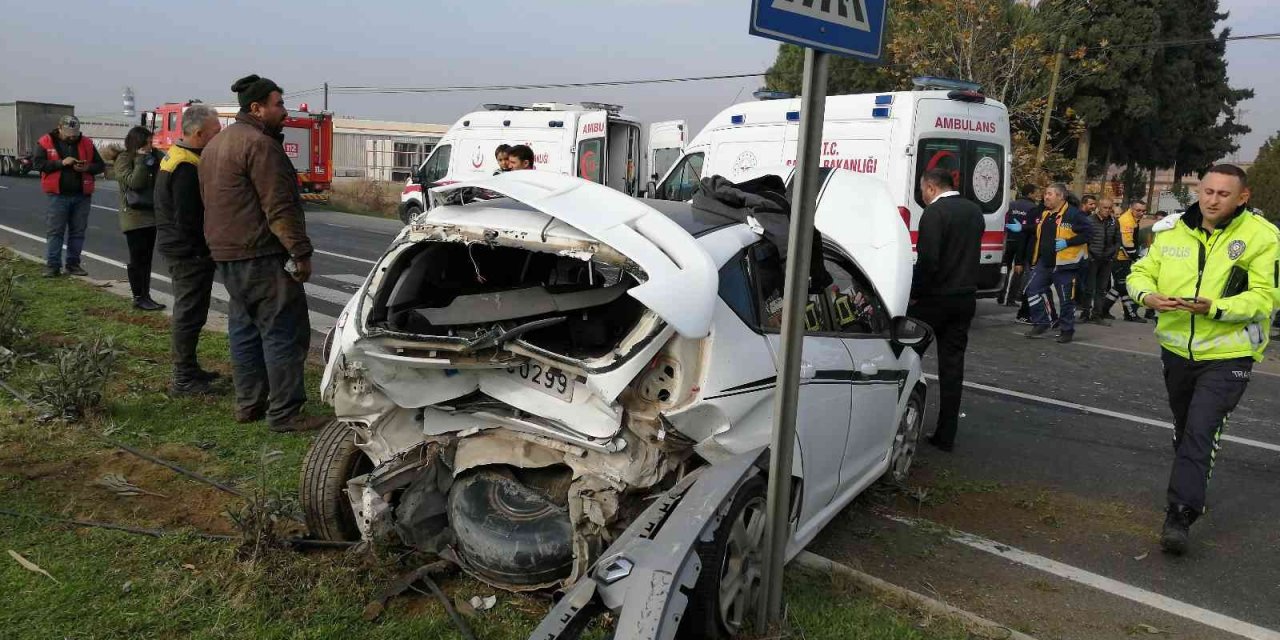 Manisa’da zincirleme kaza: 2’si çocuk 8 yaralı