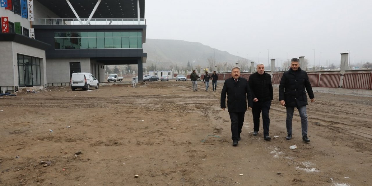 Başkan Palancıoğlu: "Şükrü Baktır İmam Hatip Fen Lisesi çok yakışacak"