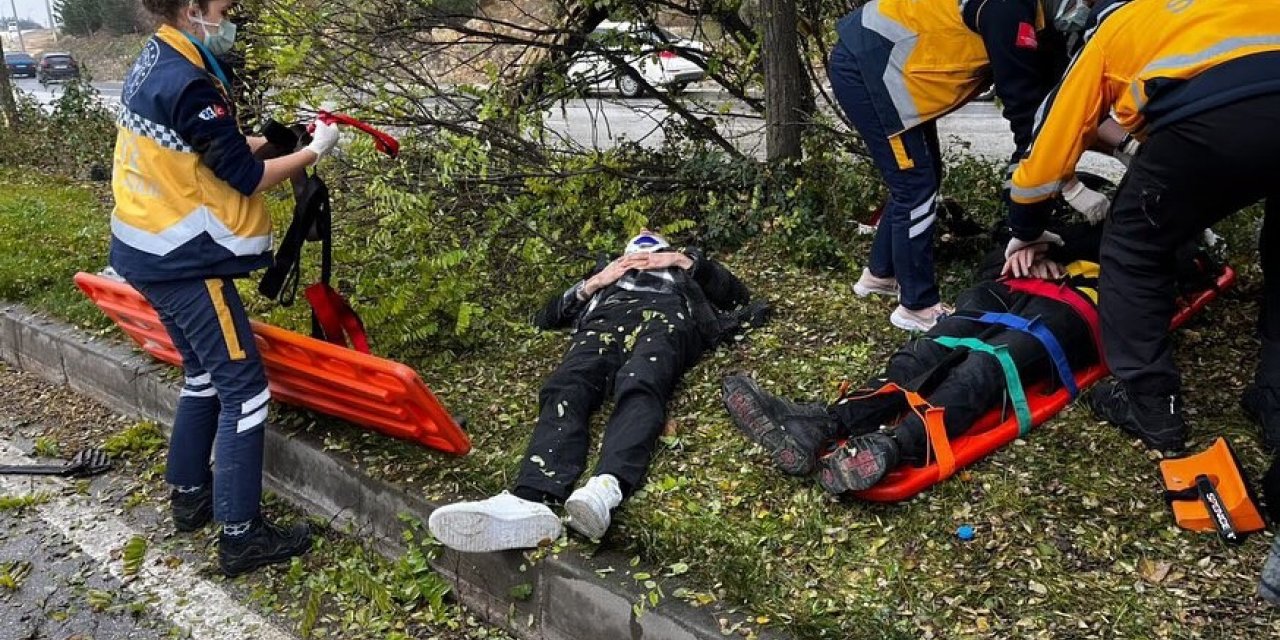 Bilecik’te otomobil refüje çıktı: 1’i ağır 2 yaralı