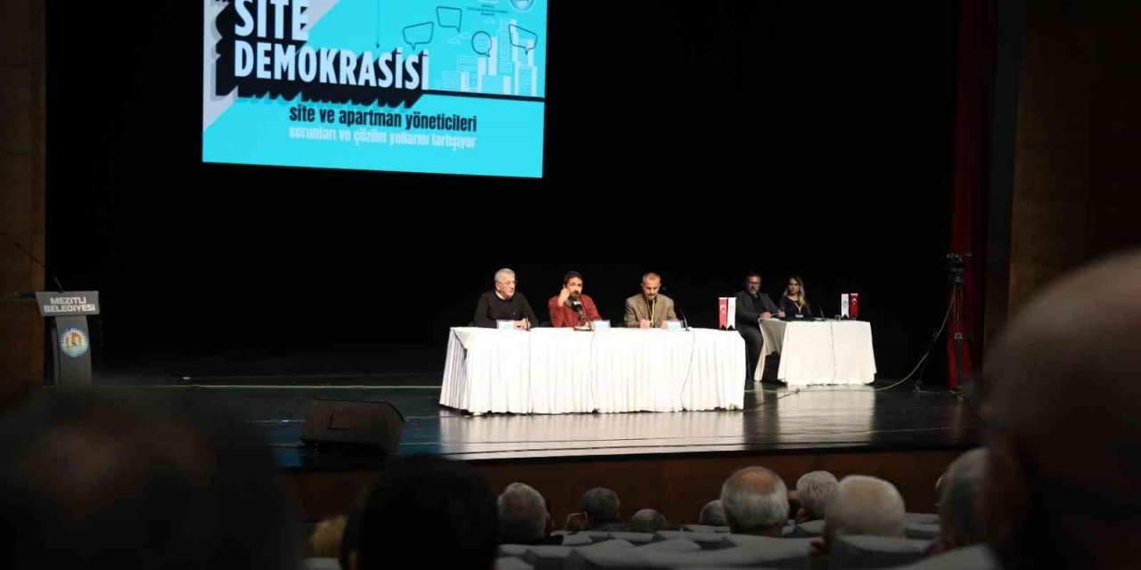 Başkan Tarhan: "Belediye başkanının beldesindeki uçan kuştan haberi olması gerekir"