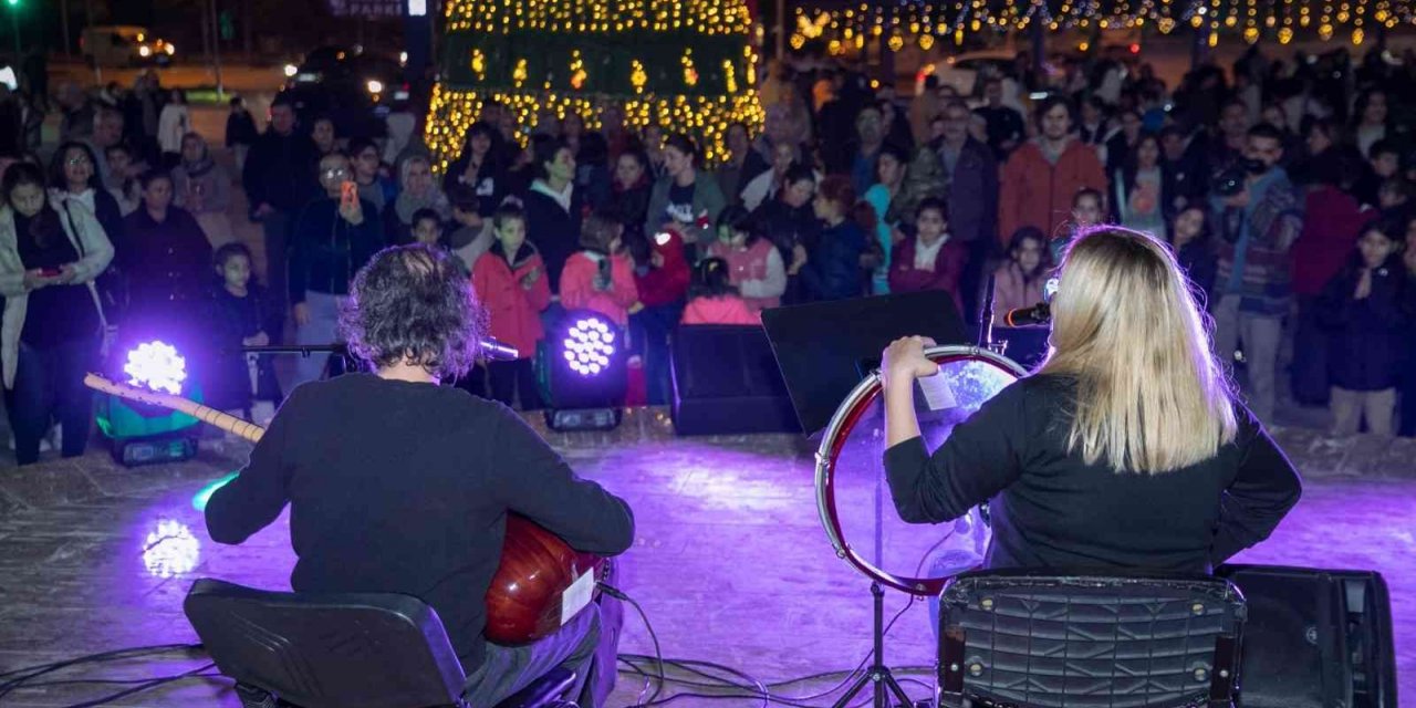 Seyhan’da yeni yıl kutlamaları erken başladı