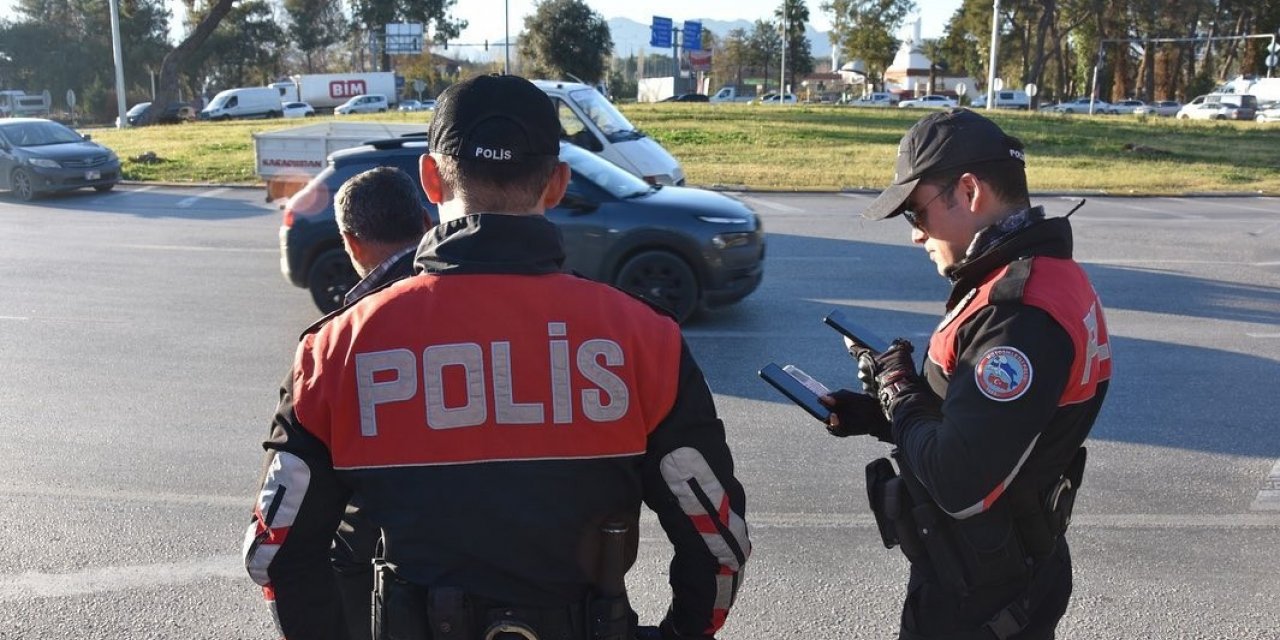 2 bin 135 sürücüye ceza, 141 araca trafikten men