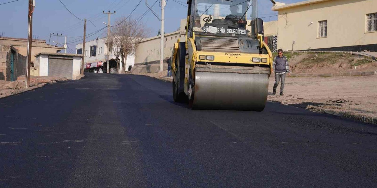 Bağıvar mahallesine 2 bin 400 metre sıcak asfalt