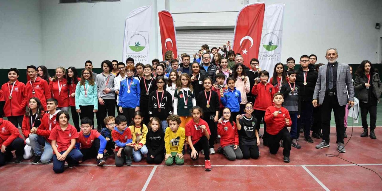 Osmangazi’de satranç ustaları madalyalarına kavuştu