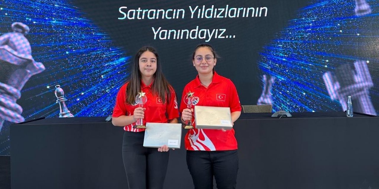 Gaziantep Kolej Vakfı’nın satrançtaki yıldızları ödüllendirildi