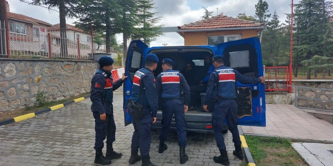 Sahtecilik suçundan aranan şüpheli yakalandı