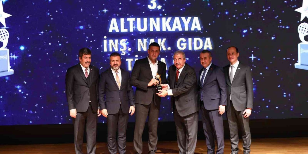 Altunkaya’nın çifte ödül gururu