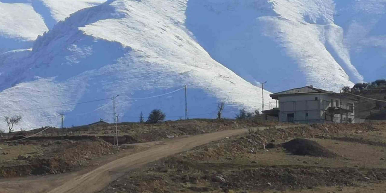 Beydağı’na beyaz gelinlik