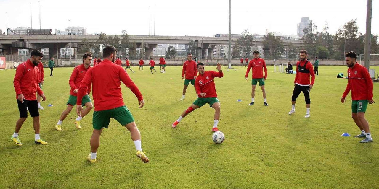 Karşıyaka, içeride ve dışarıda aynı