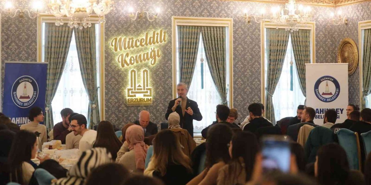 Tahmazoğlu Erzurum’da okuyan Şahinbeyli öğrencilerle buluştu