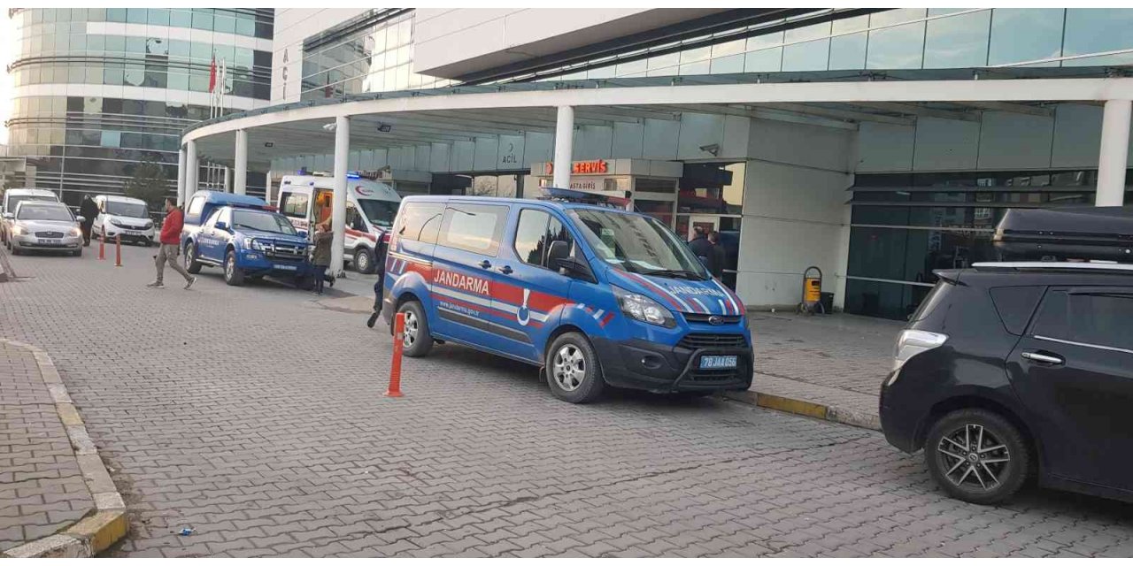 Çocukların kavgasına aileler de karıştı: 2 yaralı