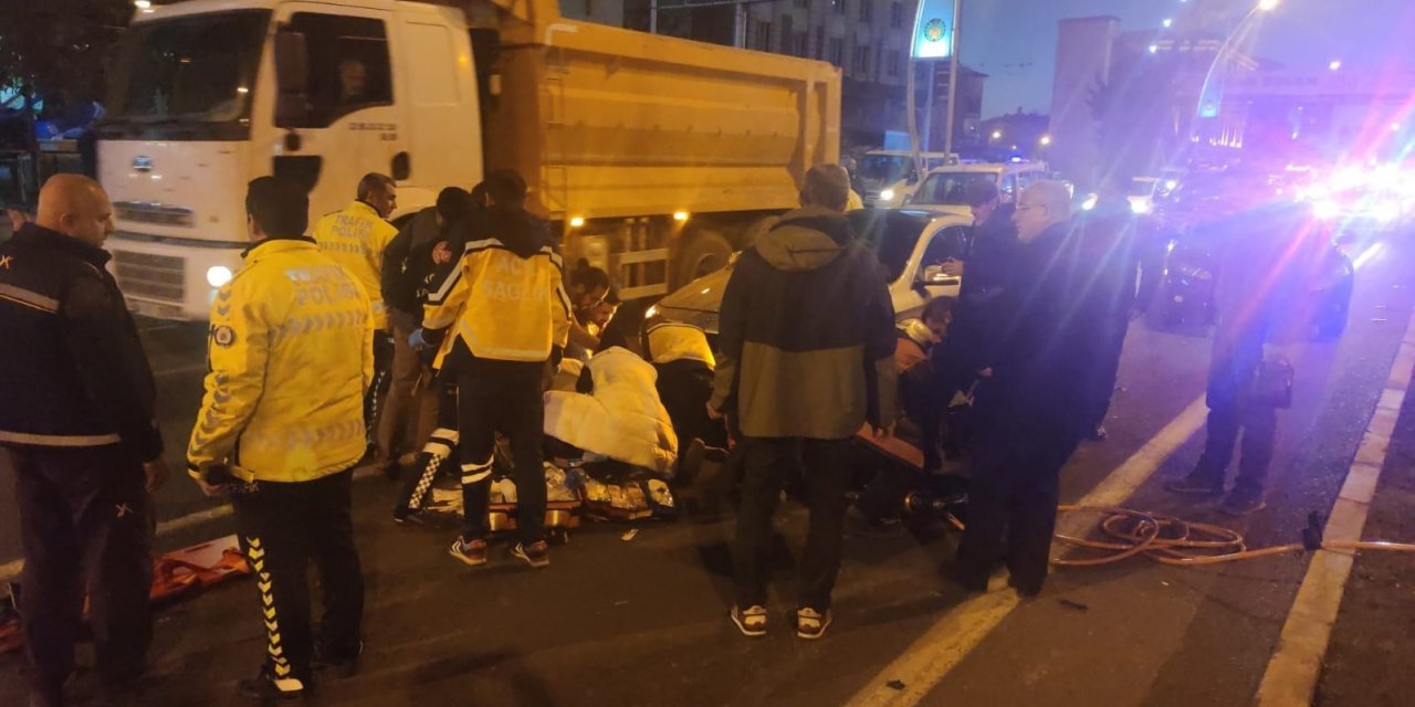 Otomobilin çarptığı çocuk kurtarılamadı