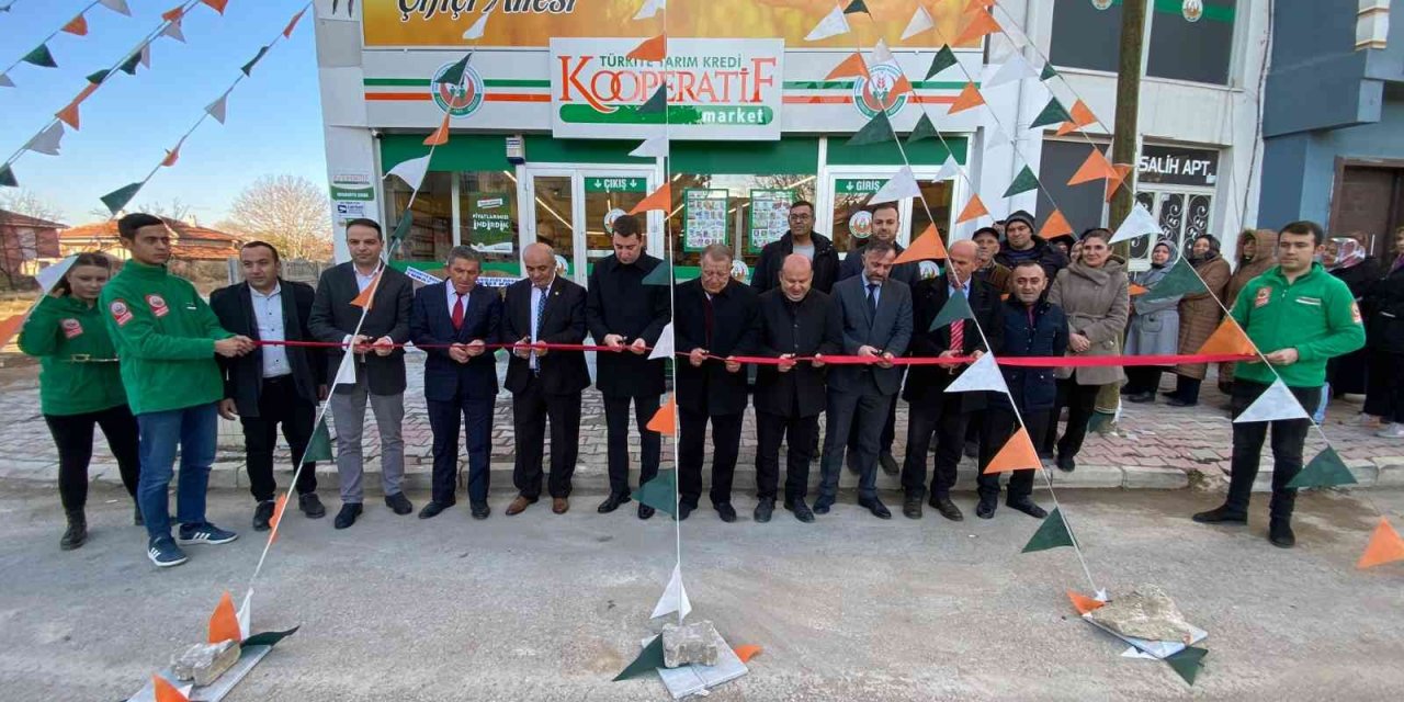 Tarım Kredi Kooperatif Marketi İhsaniye ilçesinde de açıldı