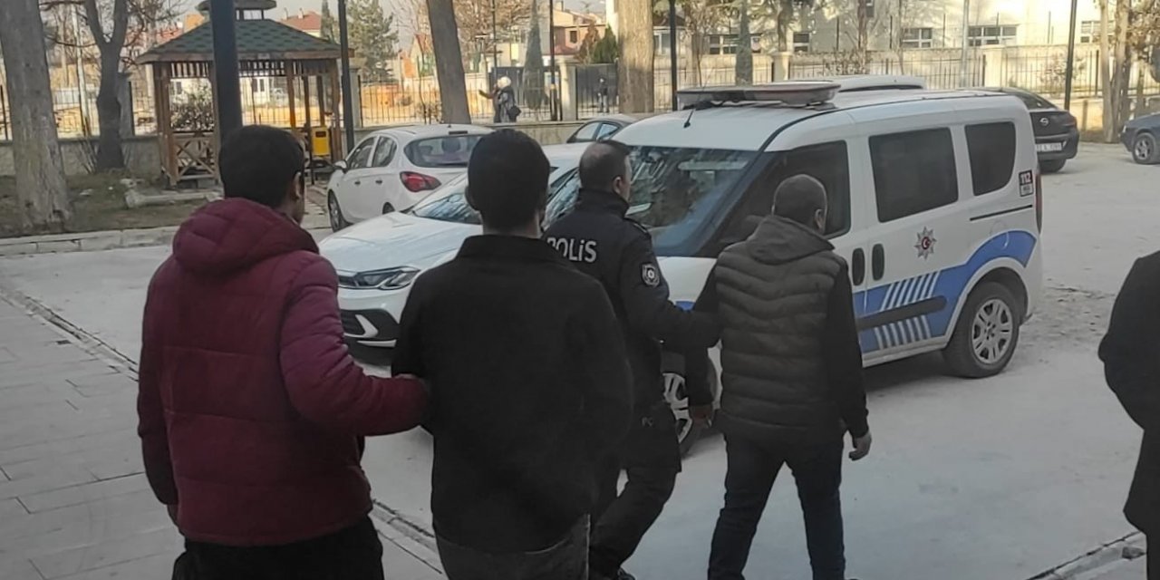 8 yıl hapis cezasıyla aranan şahıs polis yakaladı