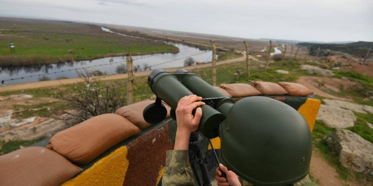 Yunanistan’dan yasa dışı yollarla Türkiye’ye sızmaya çalışan 16 kişi yakalandı