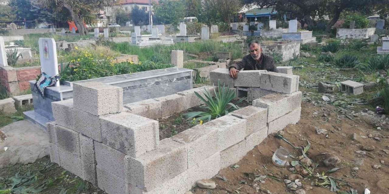 Antalya’da öldürülen davulcu Hatay’da toprağa verildi