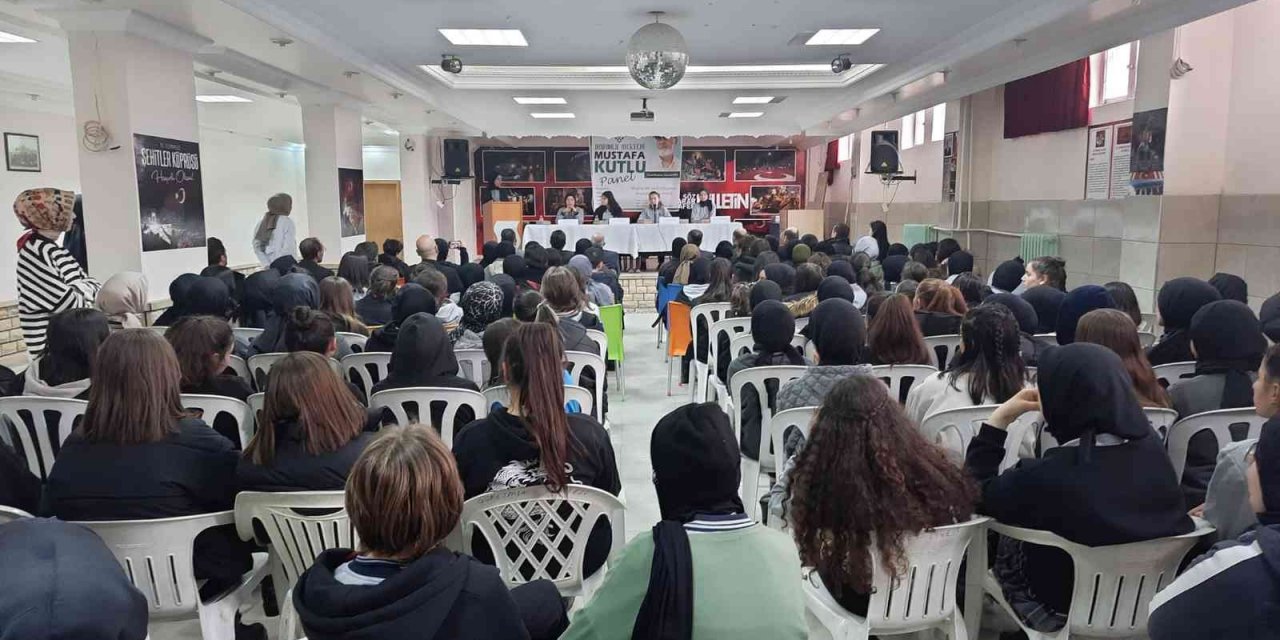 Mustafa Kutlu Paneli düzenlendi