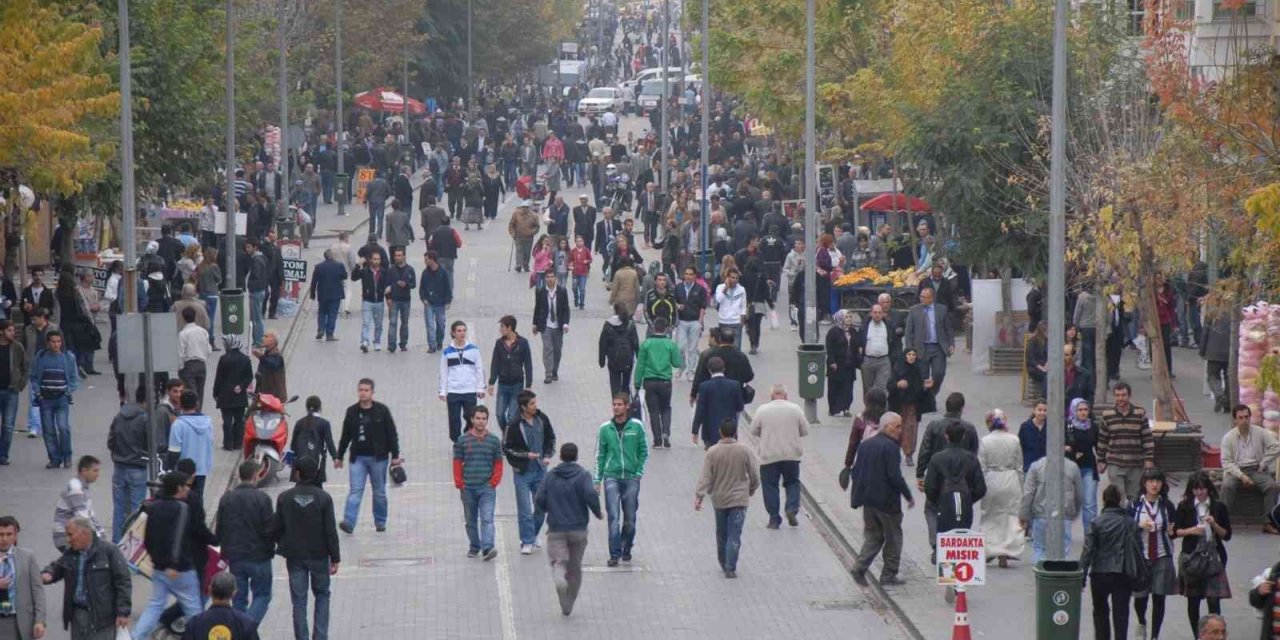 Uşak verdiğinden daha fazla göç aldı