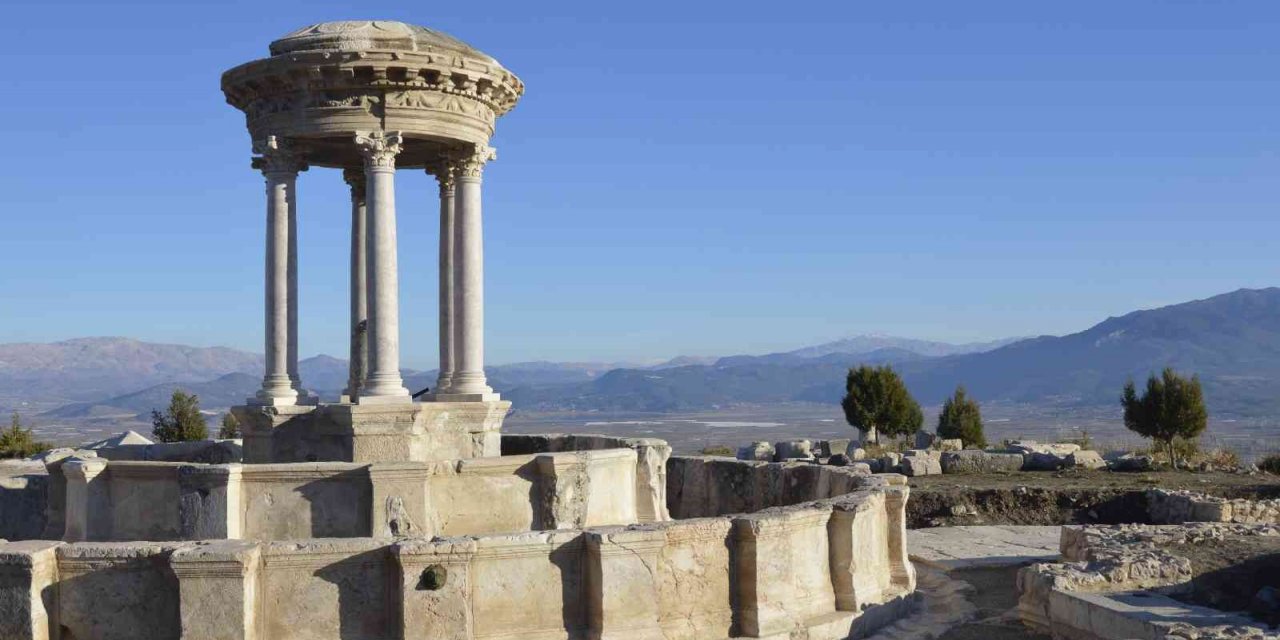 Türkiye’de suyu içilebilen tek antik çeşme Burdur’da