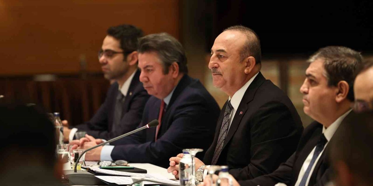 Bakan Çavuşoğlu, Suriye ile temaslara ilişkin: “Yol haritasının ikinci aşaması dışişleri bakanları düzeyinde bir toplantının planlanması”