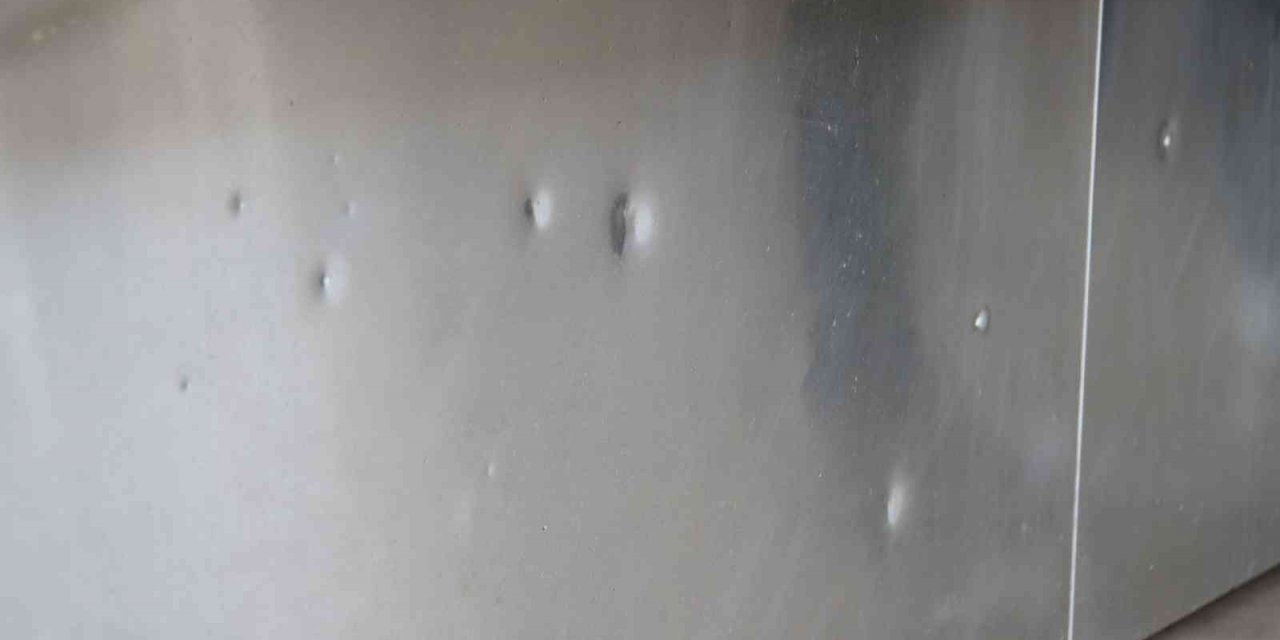 Dicle Üniversitesinde 1993’teki bombalı saldırının izleri yemekhane tezgahında