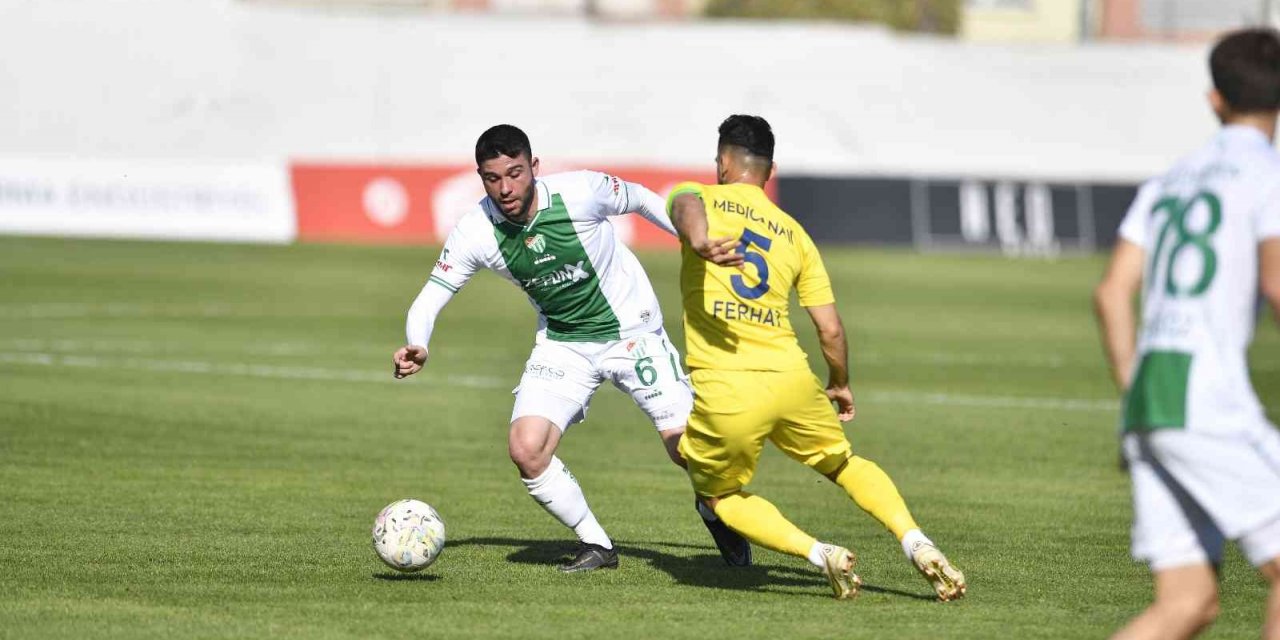 Bursaspor’un Menemen FK ile oynayacağı maç bir gün sonrasına ertelendi
