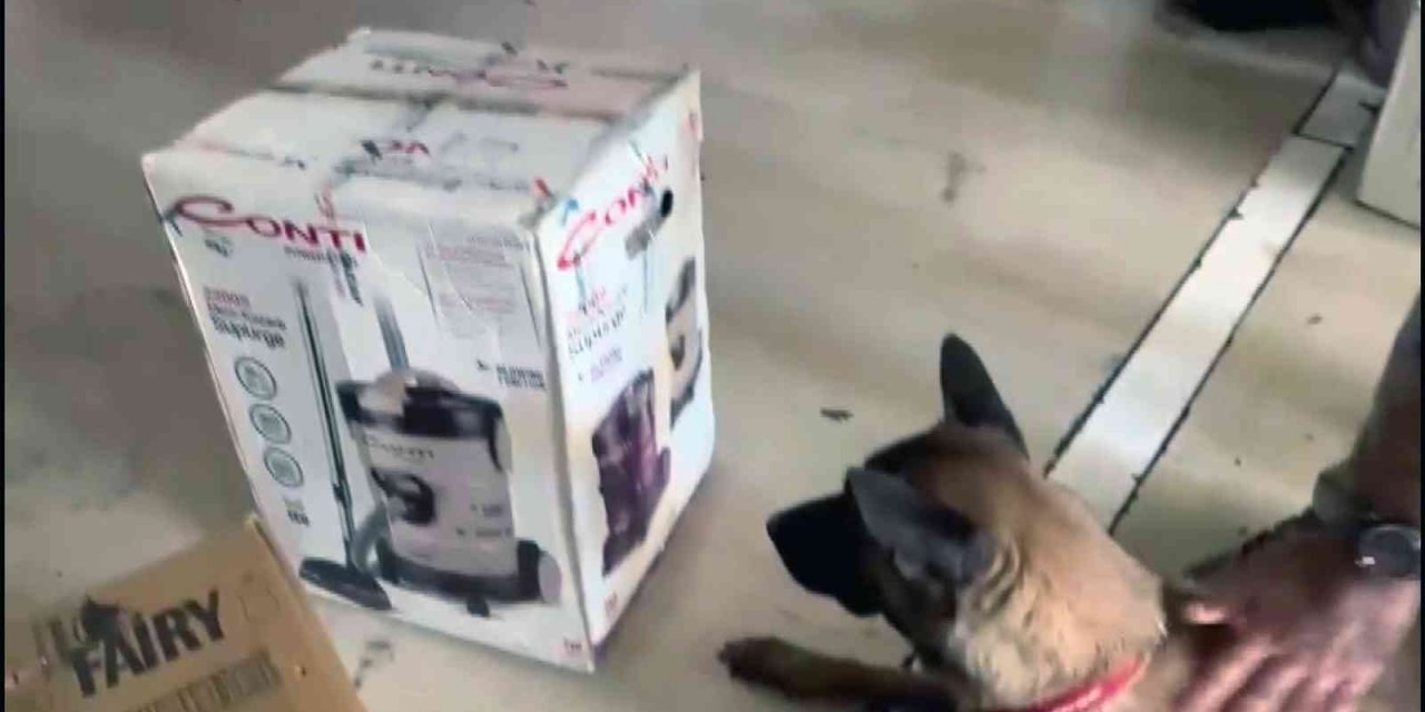 Elektrik süpürgesinde uyuşturucu yakalandı