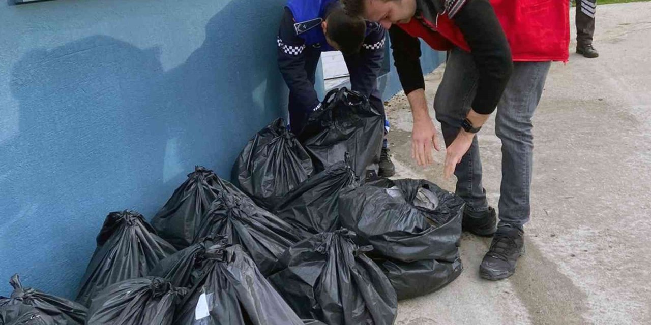 Menteşe otogarında menşei belirsiz 308 kilo et yakalandı