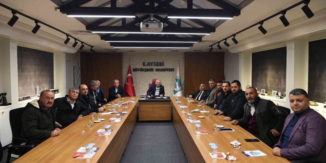 Büyükkılıç’tan 10 ilçenin taşıma kooperatifi başkanlarıyla istişare toplantısı