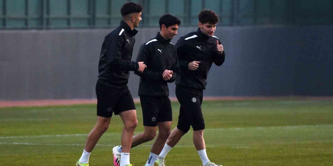 Manisa FK’da ikinci yarı hazırlıkları başladı