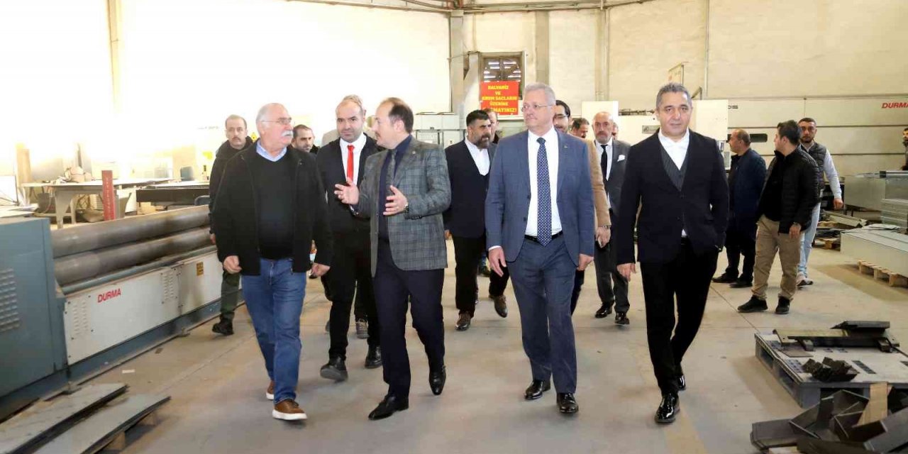 Vali Pehlivan OSB’de incelemelerde bulundu