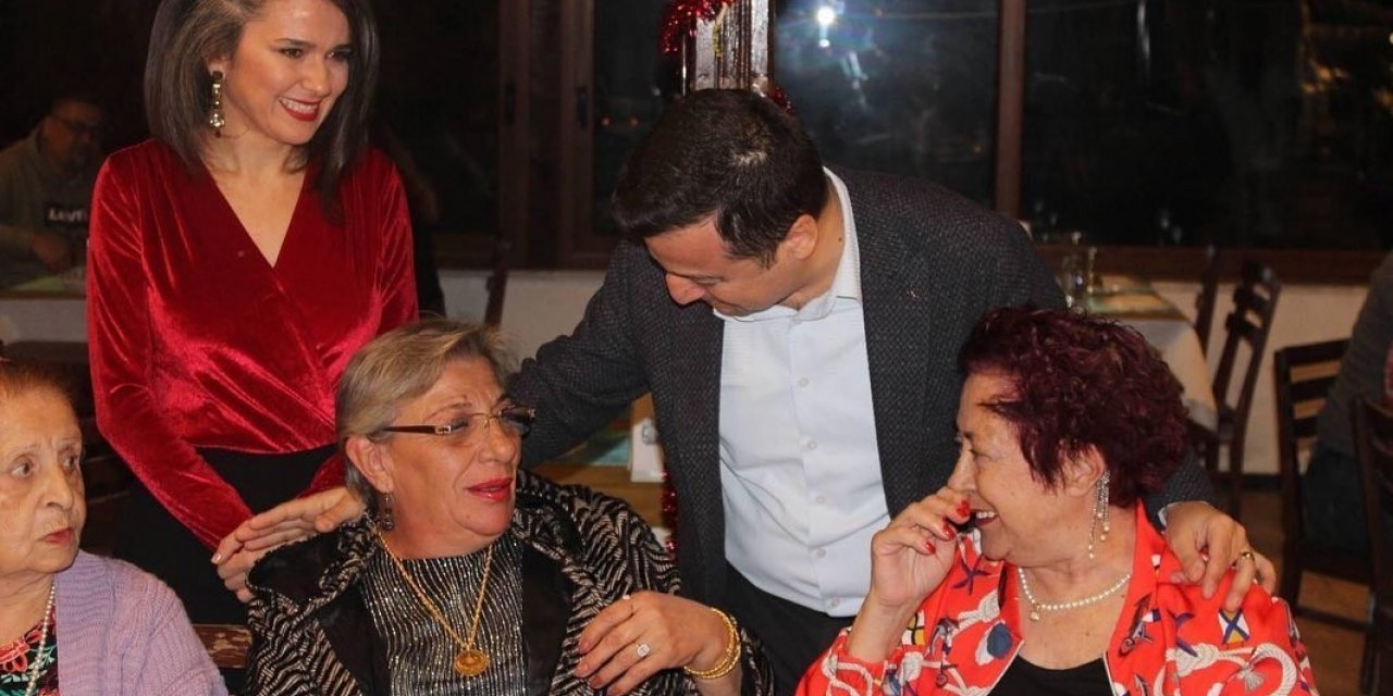 Muğla’da yaşlı çınarlar yemekte bir araya geldi