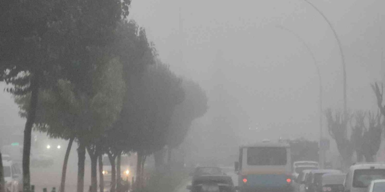 Karabük’te yoğun sis görüş mesafesini kısalttı