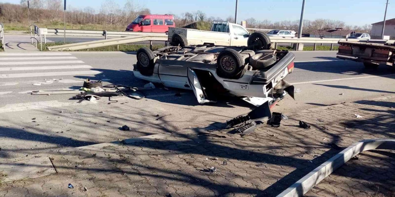 Otomobil takla attı: 2 yaralı