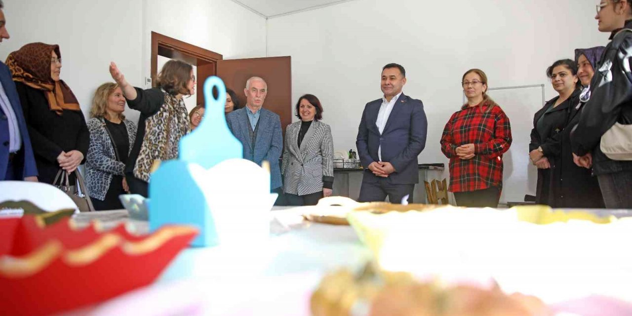 Alanya Belediyesi 45 farklı dalda 2 bine yakın kursiyere hizmet veriyor