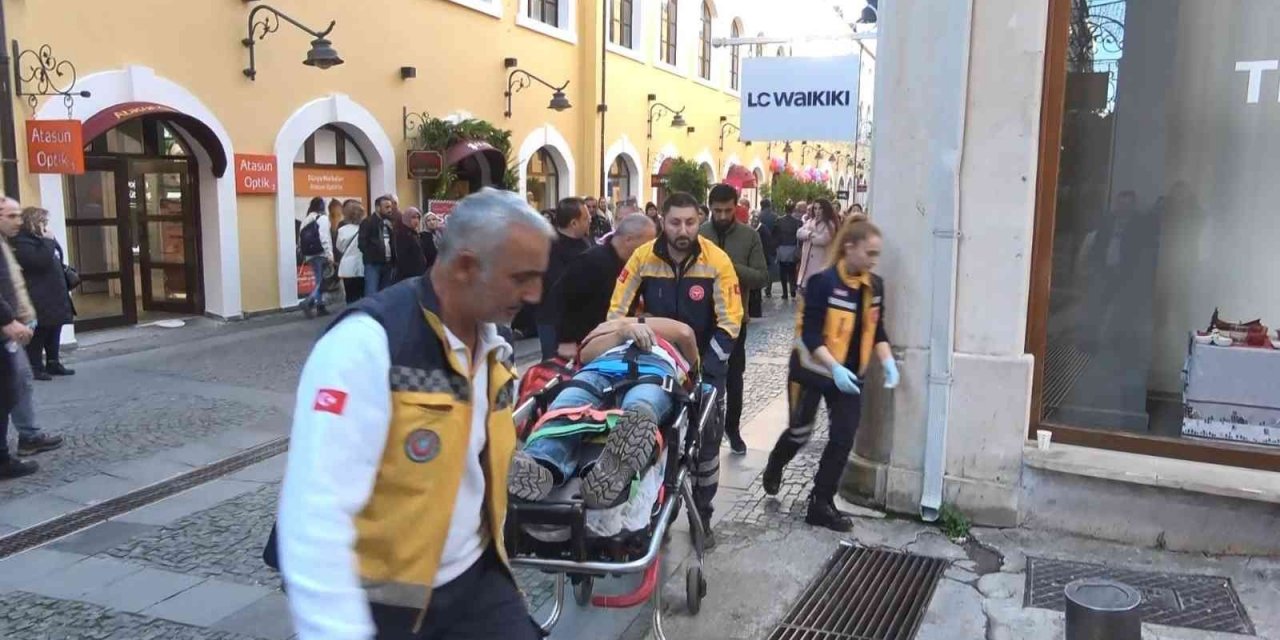 Bastığı kartonpiyer kırılan işçi 4 metreden yere düştü