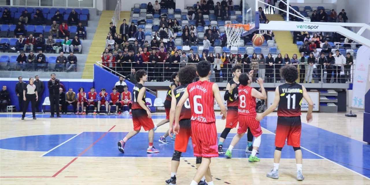 Bölge şampiyonasına katılmak için potaya yükseldiler