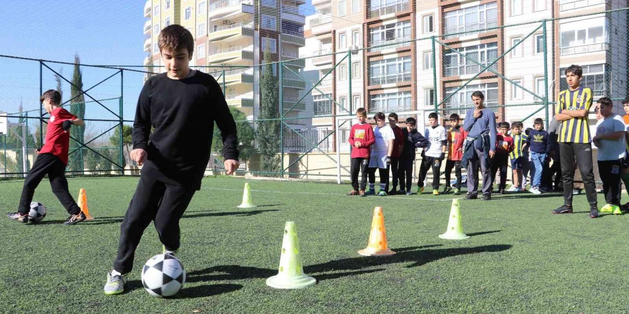 Karaköprü’de geleceğin sporcuları yetişiyor