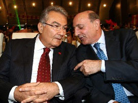 CHP'de şok istifa
