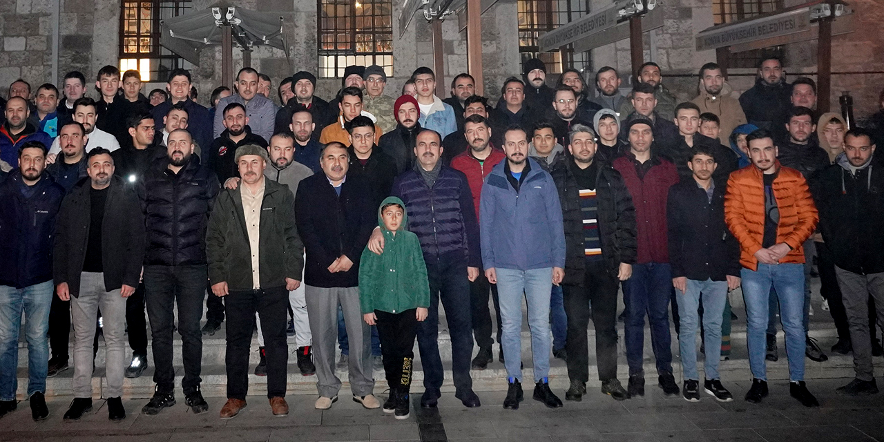 Konya'da gençler Kapu Camii'nde buluştu!
