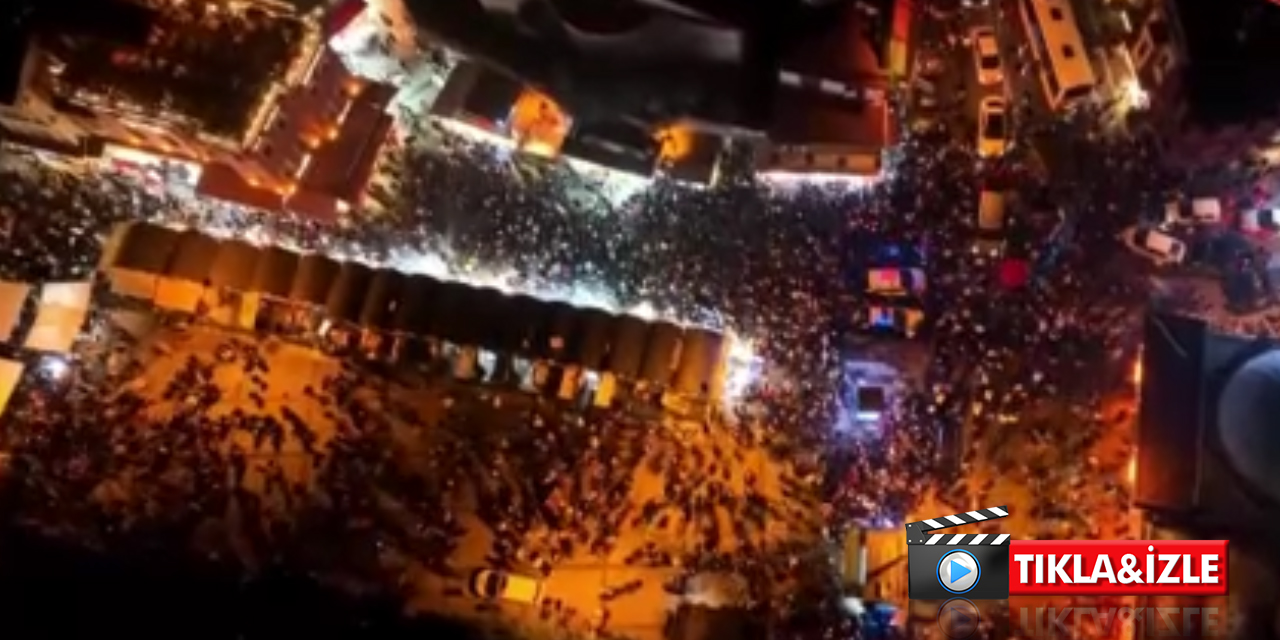 15 Temmuz Şehitler Köprüsü’nde yılbaşı coşkusu böyle görüntülendi